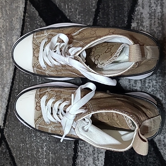 HIGH-TOP BEIGE CANVAS LACE-UP SNEAKERS - Picture 5 of 12